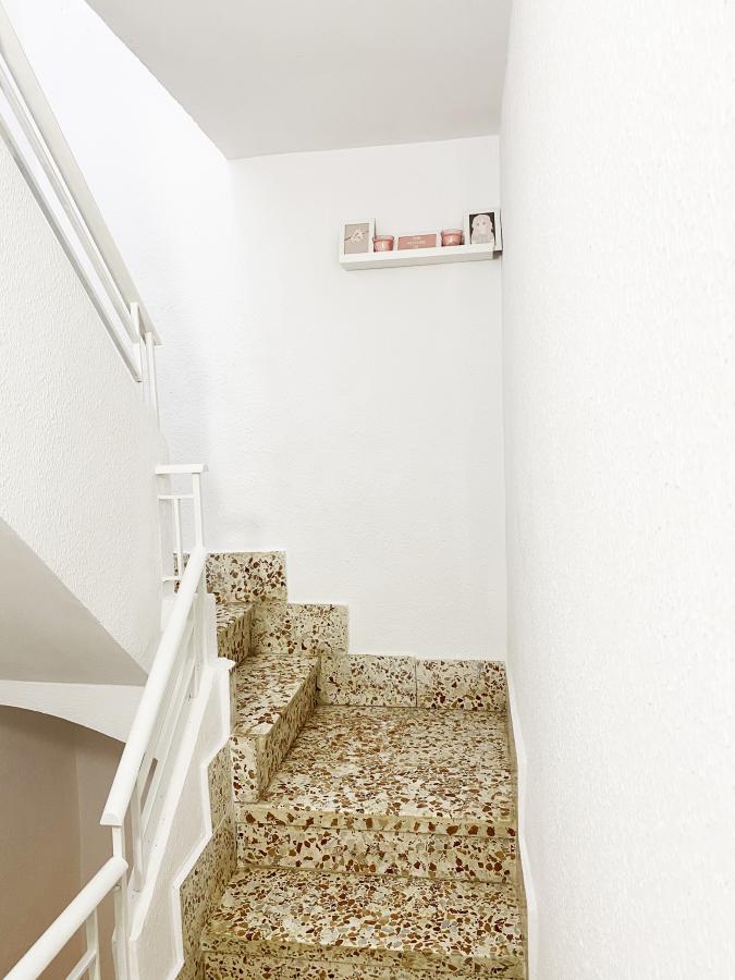23-08-2021_Middle Floor Hallway.jpg